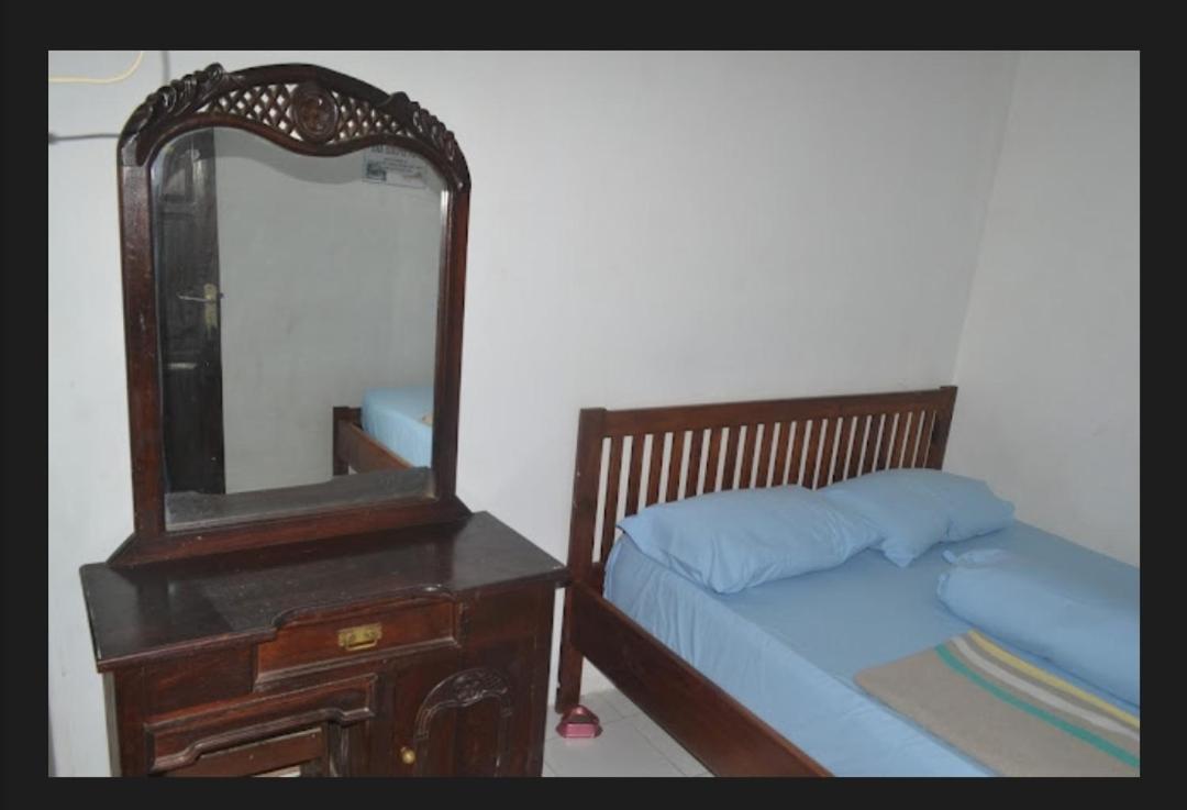 Kota Baru Homestay Jepara Exterior photo